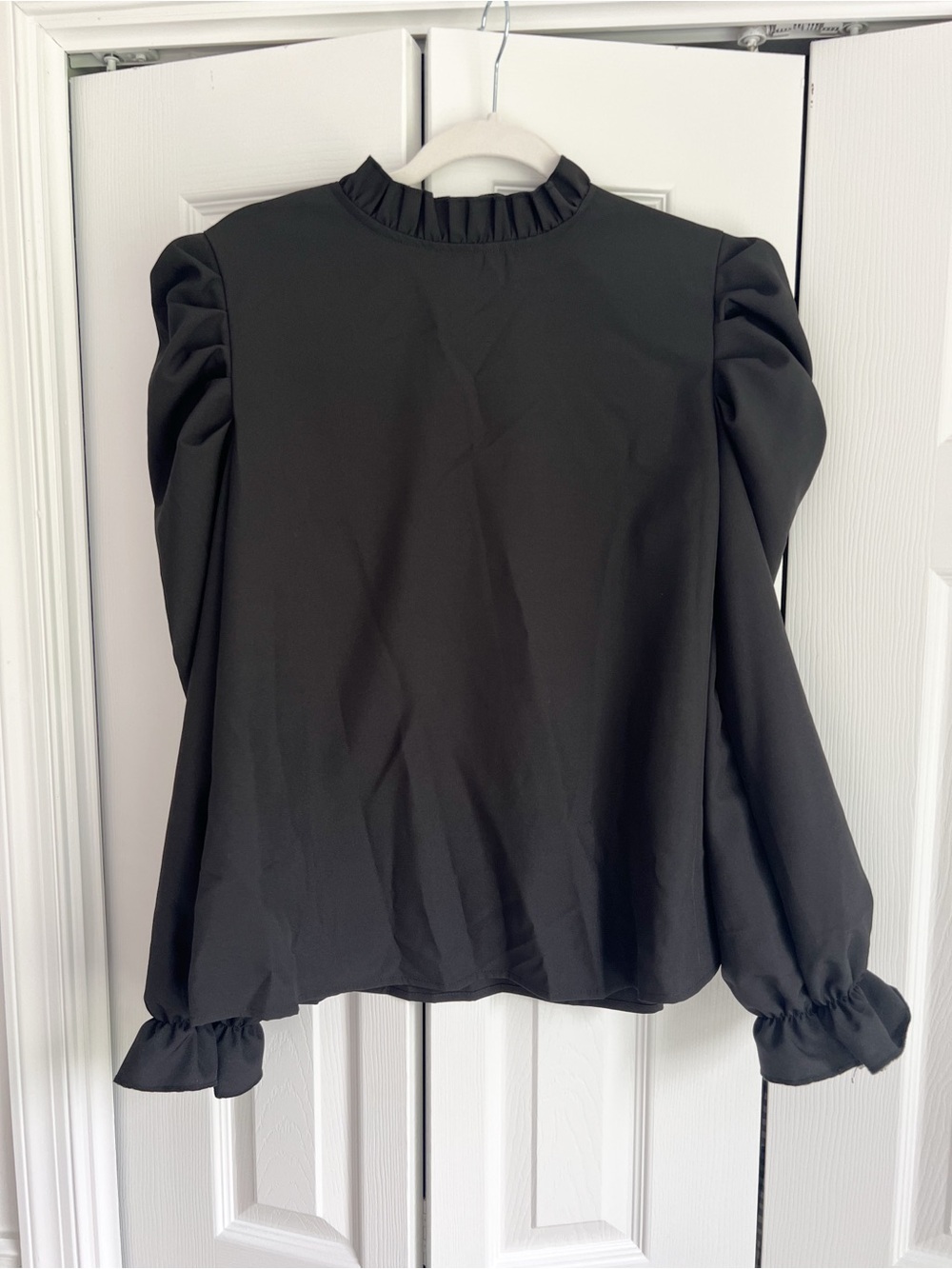 NWOT Black Ruffle Neck Long Sleeve Top Size Large